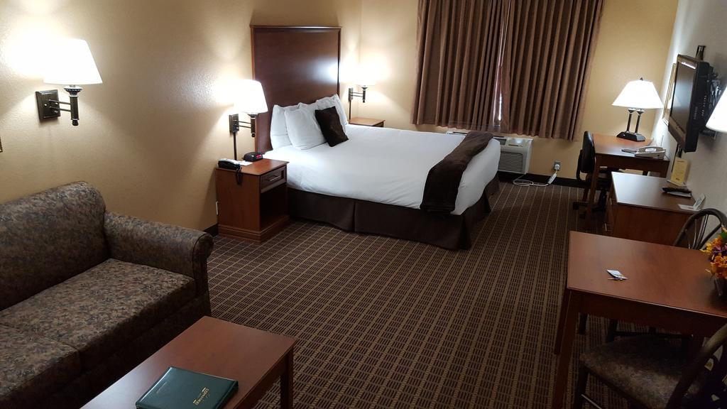 Expressway Suites Fargo Ngoại thất bức ảnh
