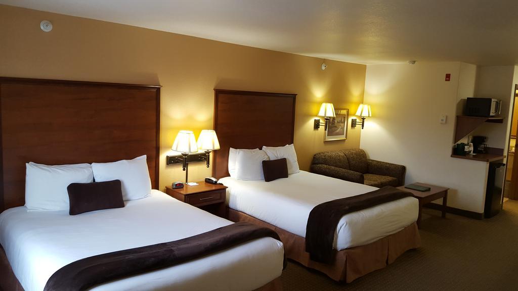 Expressway Suites Fargo Ngoại thất bức ảnh